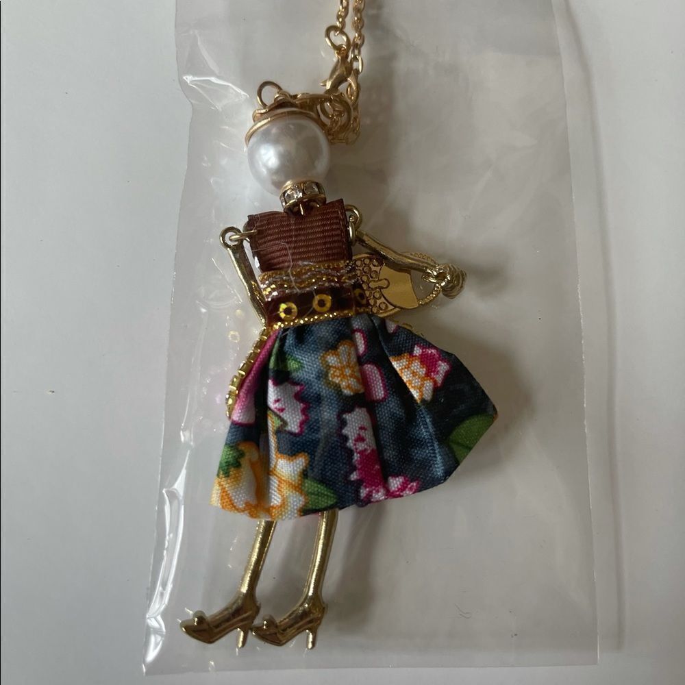 Boutique Doll Necklace Pink Watercolor Dress Rhinestone Long Necklace! - Picture 3 of 13